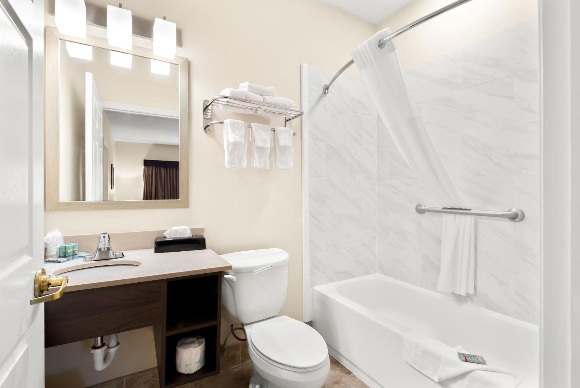 Best Western Palmyra Inn & Suites Exterior foto